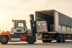 Cho Thuê Xe Nâng Toàn Miền Nam: Giao Xe Trong 30 Phút Tại 15 KCN Lớn (TP.HCM, Bình Dương, Đồng Nai)