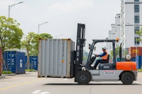 Tiêu Chuẩn Khí Thải & Tiếng Ồn Khi Vận Hành Xe Nâng Dầu Trong Khu Dân Cư – Theo QCVN 22:2023/BTNMT