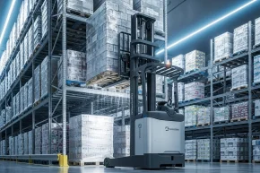 Xe Nâng Đặc Chủng: Kho Lạnh, Xe Kẹp Hàng, Xe 3 Bánh – Giải Pháp Cho Ngành Sản Xuất Đặc Thù