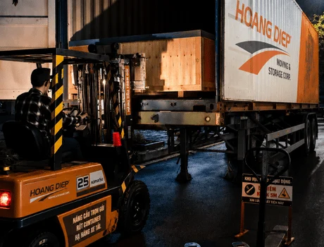 Đóng rút container hàng pallet