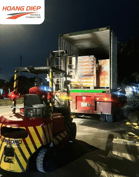 Hoàng Diệp rút container 40 Feet tại KCN Trảng Bàng