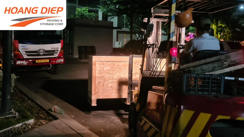Vận Tải Hoàng Diệp nâng hạ hàng hoá tại Đồng Nai