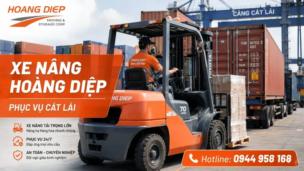 Xe nâng Hoàng Diệp phục vụ nâng hạ, bốc dỡ hàng hóa tại Cảng Cát Lái, TP.HCM.